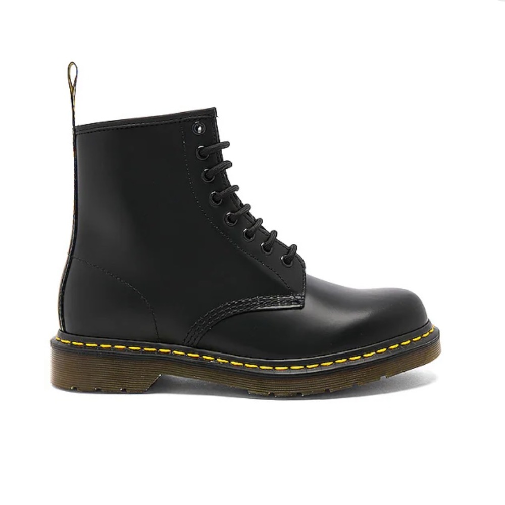 NWOT Dr. Martens 1460 8 Eye Leather Boots